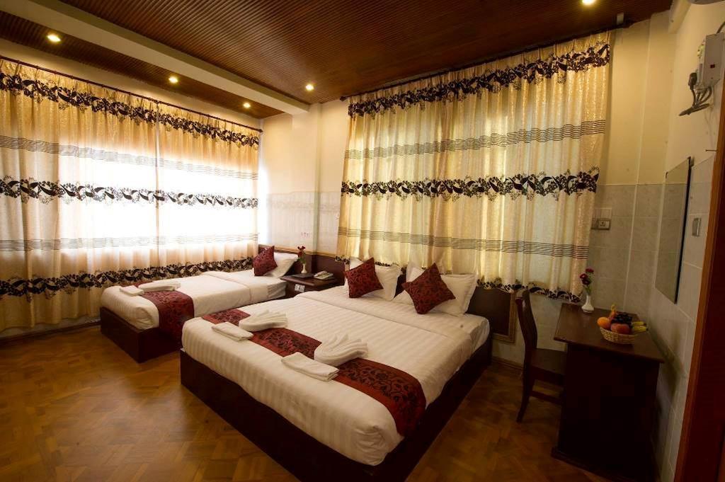 Taw Win Myanmar Hotel Мандалей Стая снимка