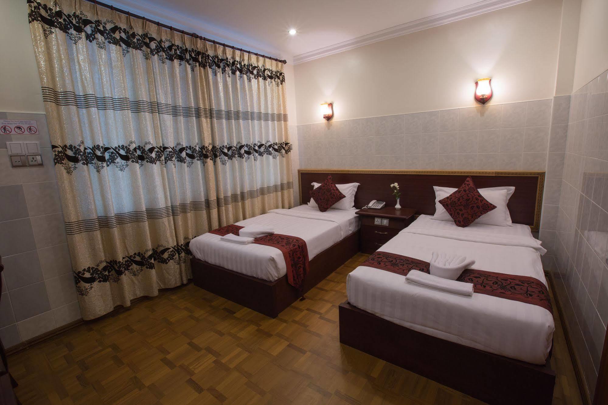 Taw Win Myanmar Hotel Мандалей Екстериор снимка